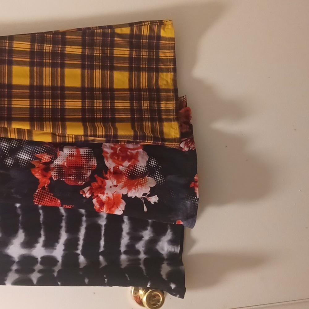 No Boundaries Yellow and Black Plaid Track Pants - Picture 8 of 8